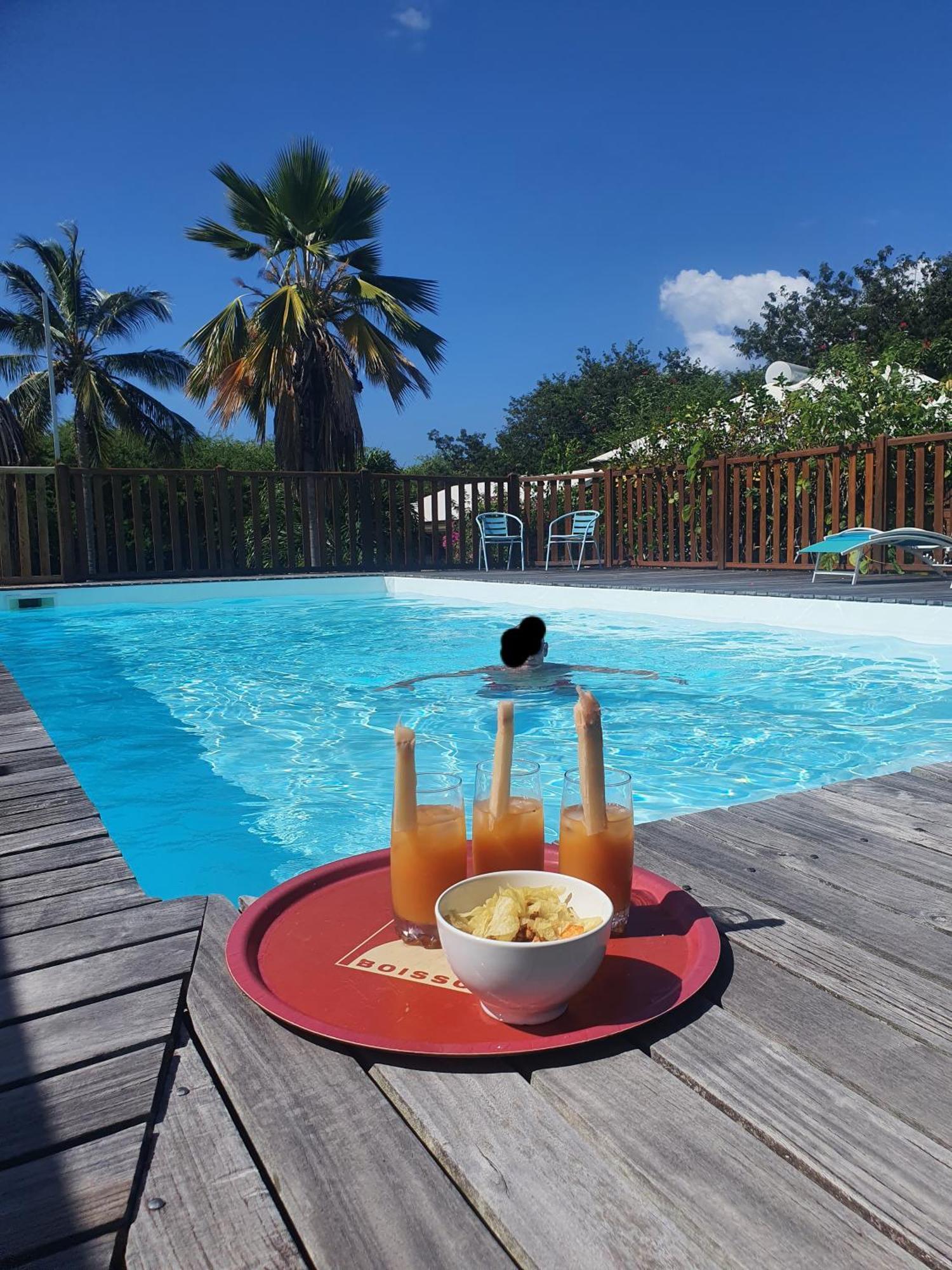 Cottage La Pointe Marine デエエ エクステリア 写真